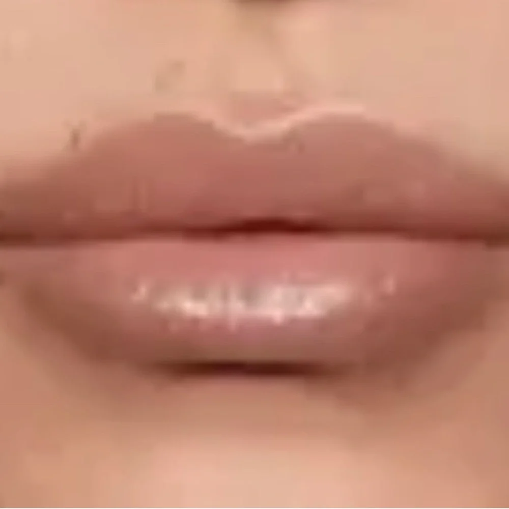 laura mercier Lip Glacé